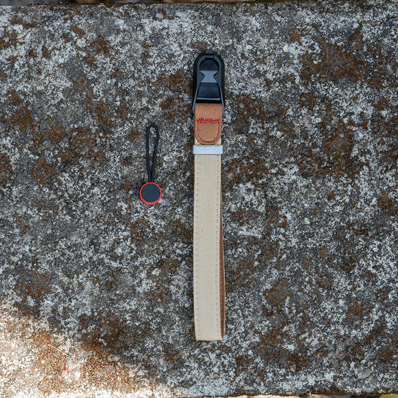 DSLR csuklópánt gyorskioldóval és könnyű beállítással (SLR gépek kompatibilitása; gyors rögzítés; testreszabott minták; 2025-ös kiadás)