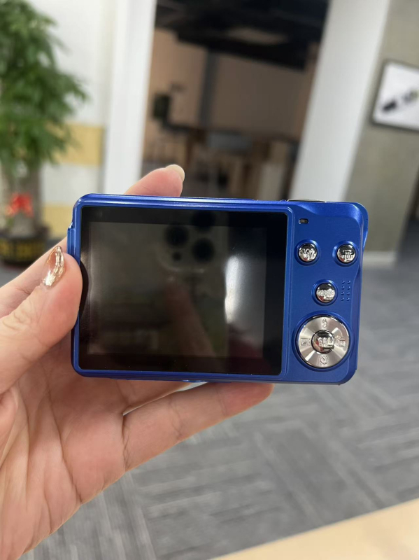 HD digitalna kamera s CMOS senzorom 56MP, 20x optički zoom, 3.0-inčni LCD zaslon, 1080p video