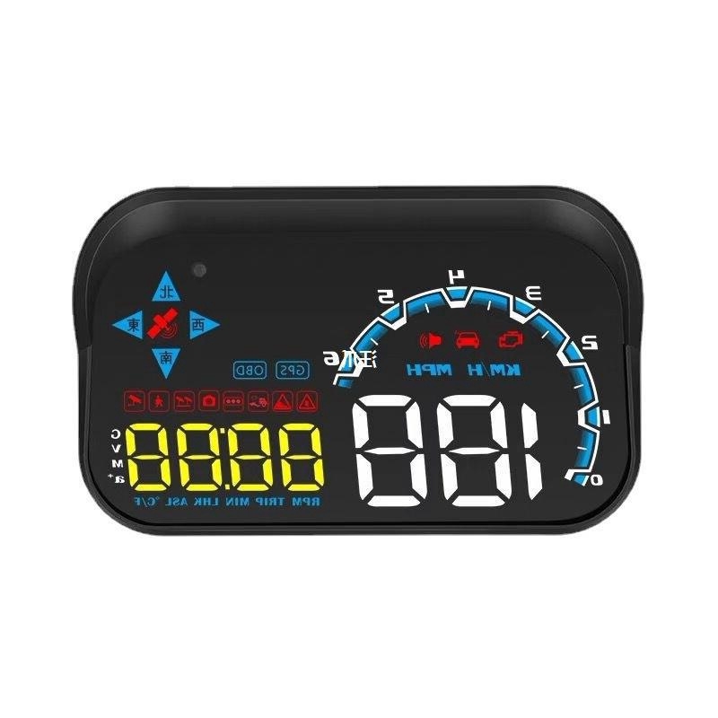 Autós HUD kijelző OBD adatokkal: üzemanyag-fogyasztás, vízhőmérséklet, megtett kilométer és sebesség — vetítés a szélvédőre