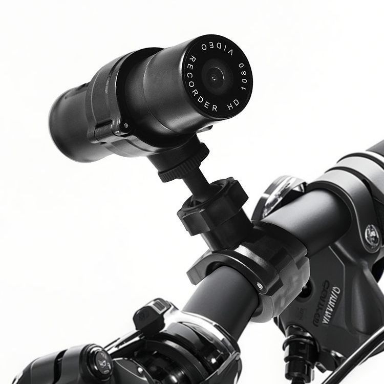 Екшън камера за мотоциклет – 140° ъгъл на кадриране, SD карта до 64GB, тегло 30 g, монтаж на кормилото, литиева батерия