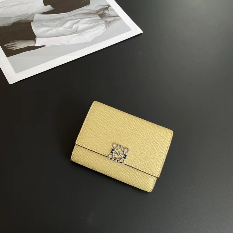 Дамски портфейл от естествена кожа с отпечатък на длан, портфейл с три сгъвки и изрязани флорални детайли, подплатен полиестер, за ежедневна употреба