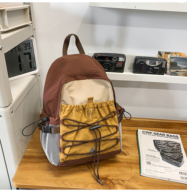 Najlon ruksak ultralak za slobodno vrijeme i planinarenje, kapacitet ispod 20 L, kompatibilan s 14-inčnim laptopom, naramenice s zračnim jastučnicama