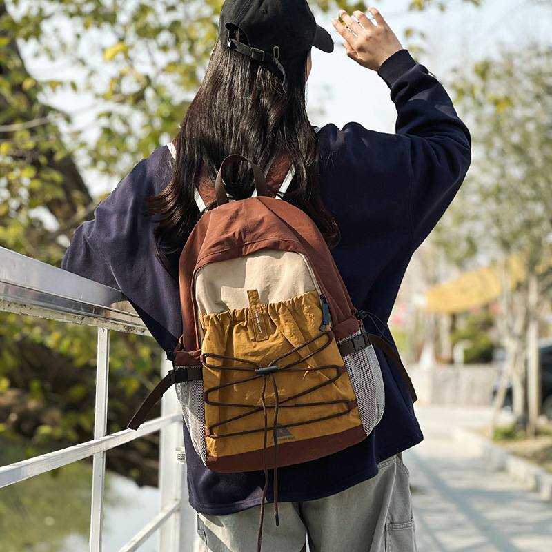 Najlon ruksak ultralak za slobodno vrijeme i planinarenje, kapacitet ispod 20 L, kompatibilan s 14-inčnim laptopom, naramenice s zračnim jastučnicama