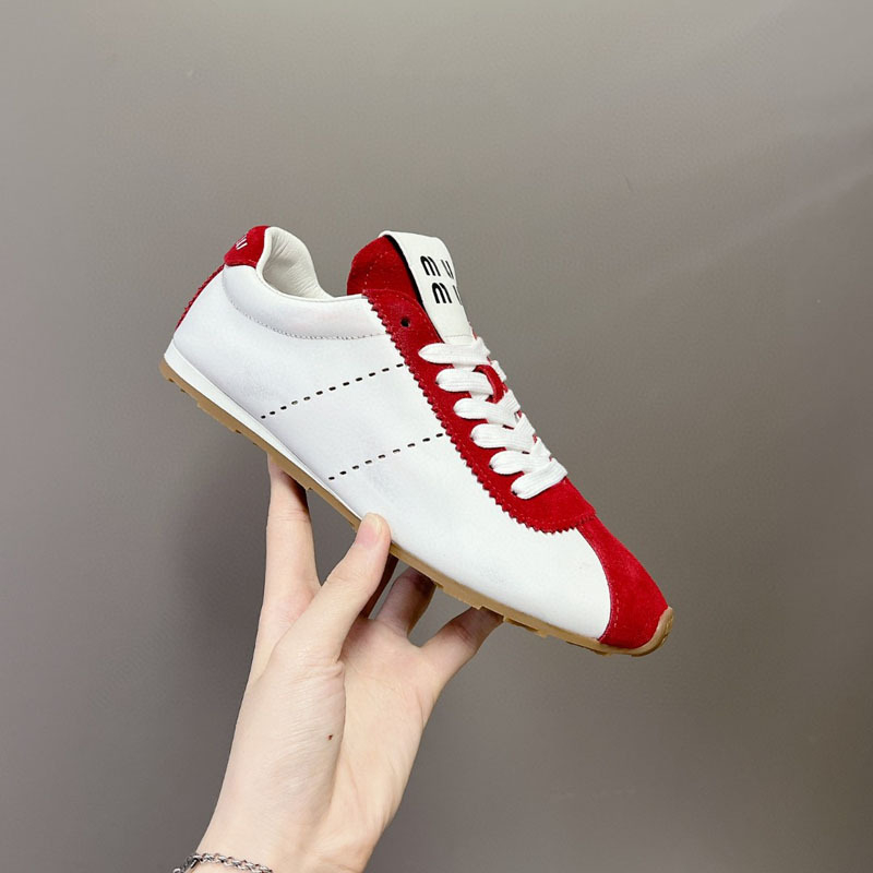 Forrest Gump inspirált női edzőcipő fűzős, nubuk bőr felsőrész, kerek orr, gumírozott talp, természetes bőr belső talp