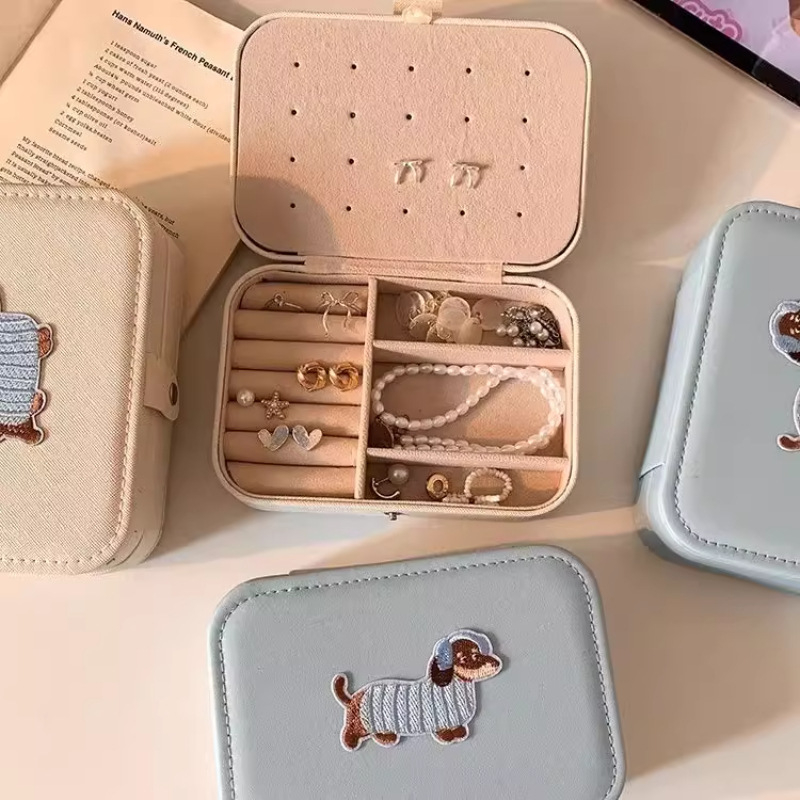 Cutie portabilă de bijuterii din Cortex pentru cercei, inele și coliere — stil de relaxare, construcție dură, configurații variate