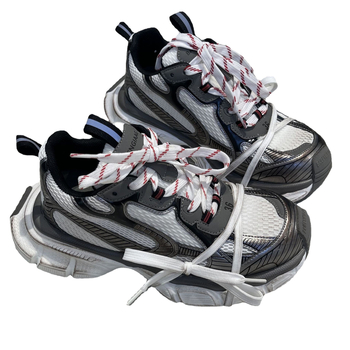 Női dad shoes platformos magasságnövelő cipő, retro casual sneaker; felsőrész: másodlagos marhabőr + műbőr + textil; belső PU; gumírozott talp; alacsony felső.