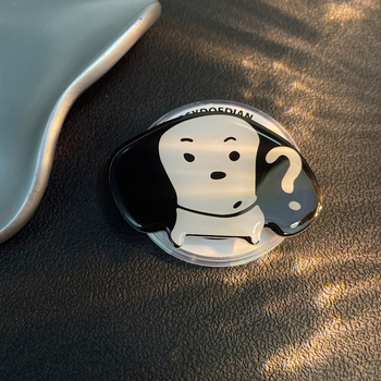 Mágneses telefon-tartó, akril alapanyag, rajzfilm kutya dizájn, összecsukható teleszkópos kialakítás