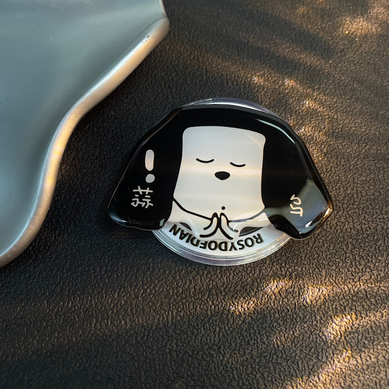 Mágneses telefon-tartó, akril alapanyag, rajzfilm kutya dizájn, összecsukható teleszkópos kialakítás