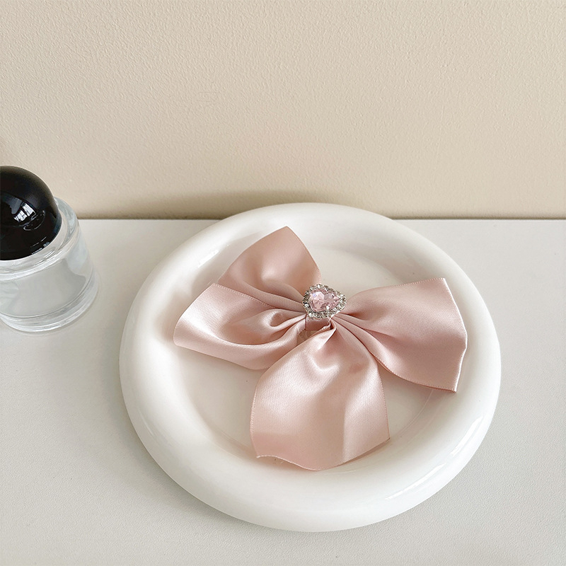 Rhinestone masnival díszített asztali telefonállvány gyűrűtartóval, műanyag, általános stílus