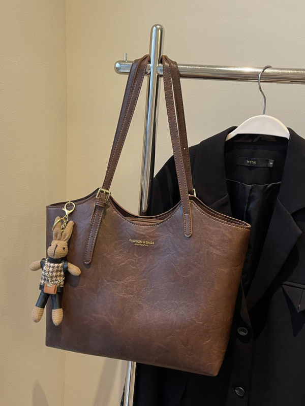 PU Tote torba, horizontalni kvadratni oblik, pokriven otvor, laminirani pretinac sa zipom, unutarnji džep patch