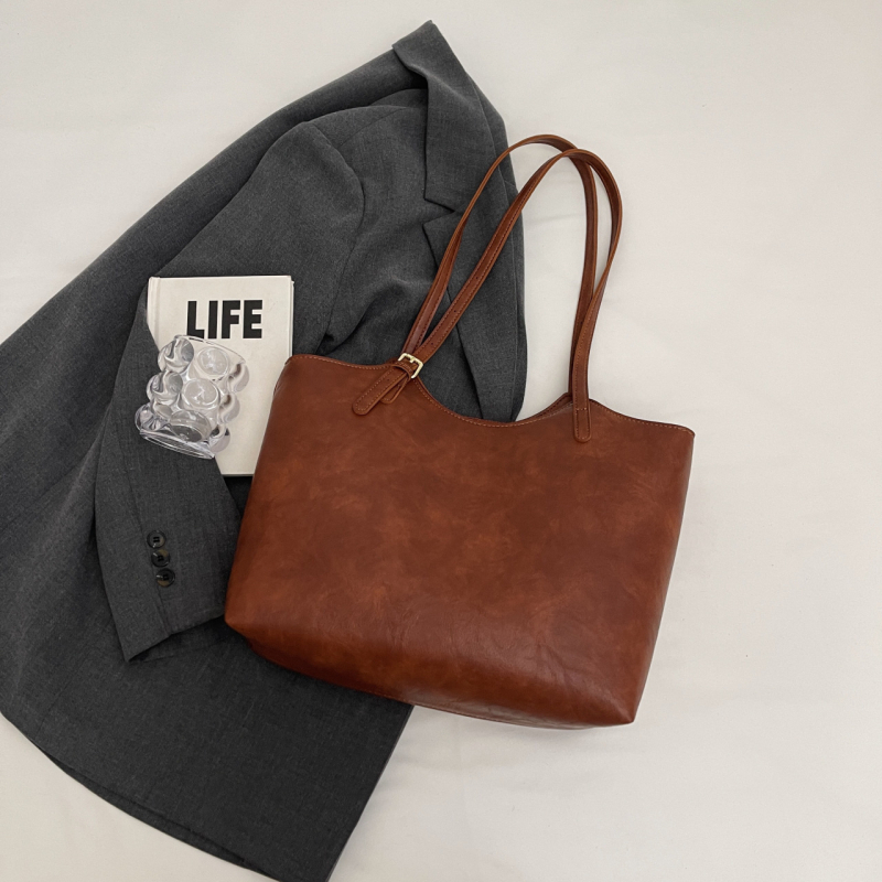 PU Tote torba, horizontalni kvadratni oblik, pokriven otvor, laminirani pretinac sa zipom, unutarnji džep patch