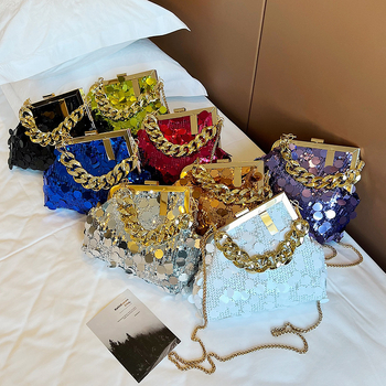 Sjajna ženska torbica u obliku školjke – PVC materijal, ulični stil, vodoravni kvadratni oblik, zaključavanje, poliester podstava