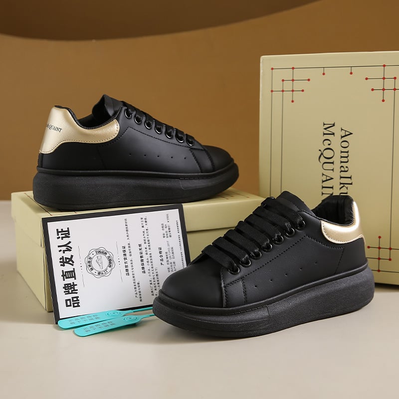 Adidași unisex cu vârf rotund, partea superioară din PU, înălțimea tocului 3–5 cm, talpă interioară din latex, talpă injectată.
