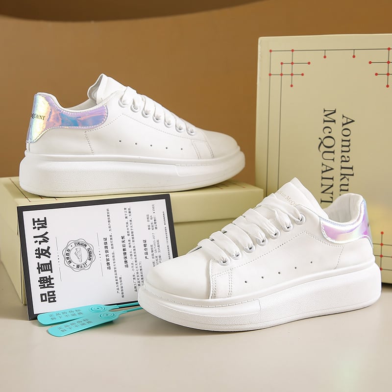 Adidași unisex cu vârf rotund, partea superioară din PU, înălțimea tocului 3–5 cm, talpă interioară din latex, talpă injectată.