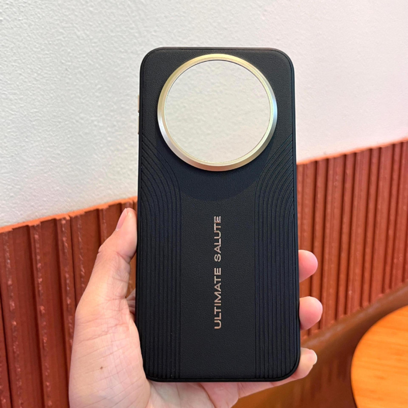 Huawei Mate80 Pro Max vāciņš – pilns pārklājums, ādas tekstūras korpuss, liels kameru atvērums, TPU+PC+PU materiāls, pretkritiena aizsardzība