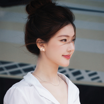 Náušnice - kvetinový tvar, zliatina, elektrolytická povrchová úprava, originálny dizajn, jar 2023