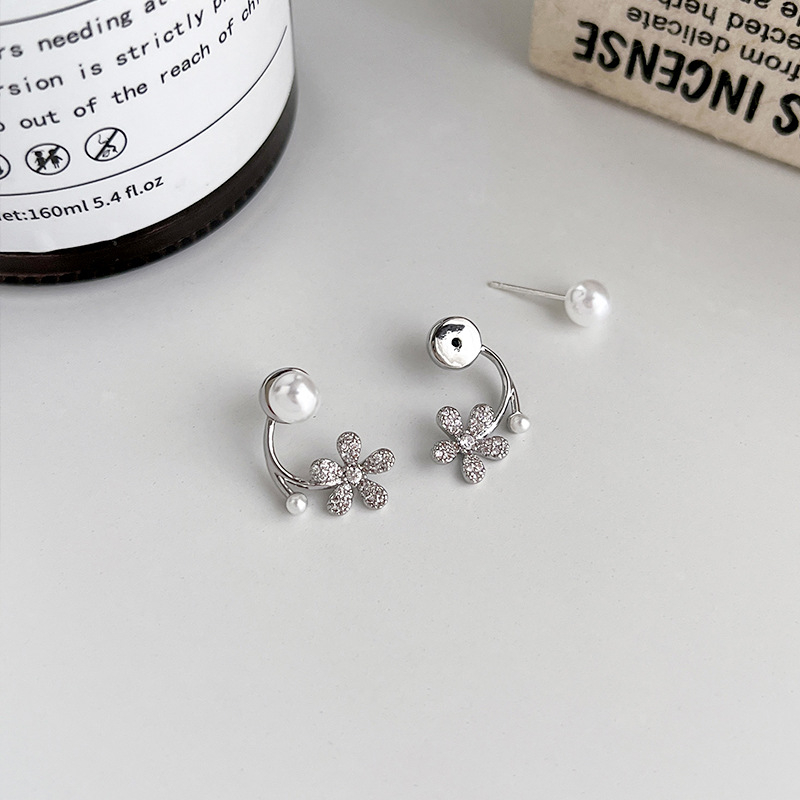 Náušnice - kvetinový tvar, zliatina, elektrolytická povrchová úprava, originálny dizajn, jar 2023