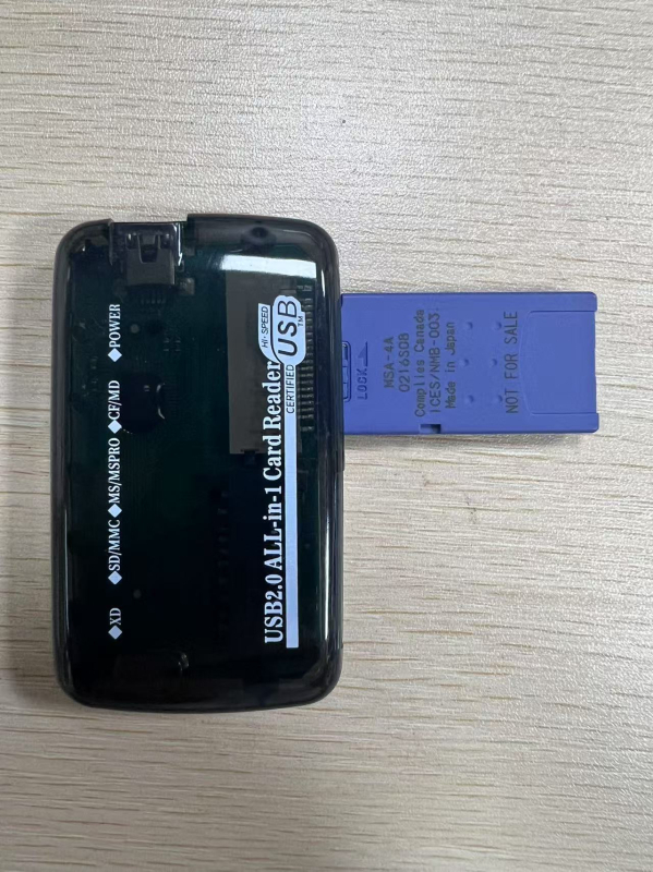 RYC44 USB 2.0 čitač memorijskih kartica — vanjski, sve-u-jednom, podržava CF, SD/SDHC, MicroSD, MMC, MS Pro Duo, RS-MMC