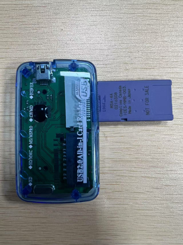 RYC44 USB 2.0 čitač memorijskih kartica — vanjski, sve-u-jednom, podržava CF, SD/SDHC, MicroSD, MMC, MS Pro Duo, RS-MMC