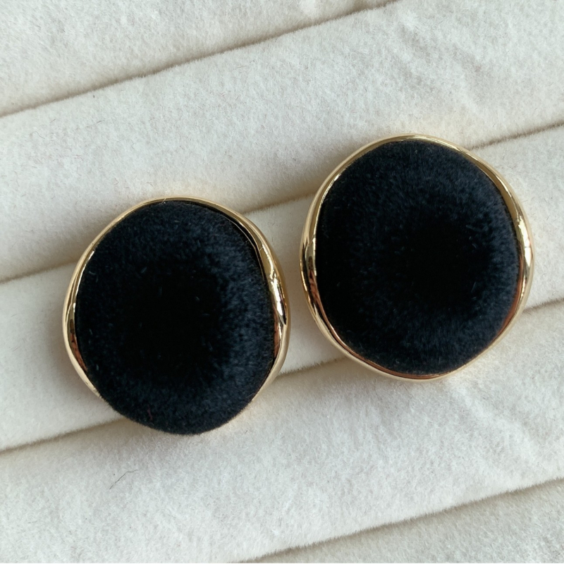 Női fülbevaló, geometriai dizájn, cinkötvözet, elektroplakolás, réz tüske