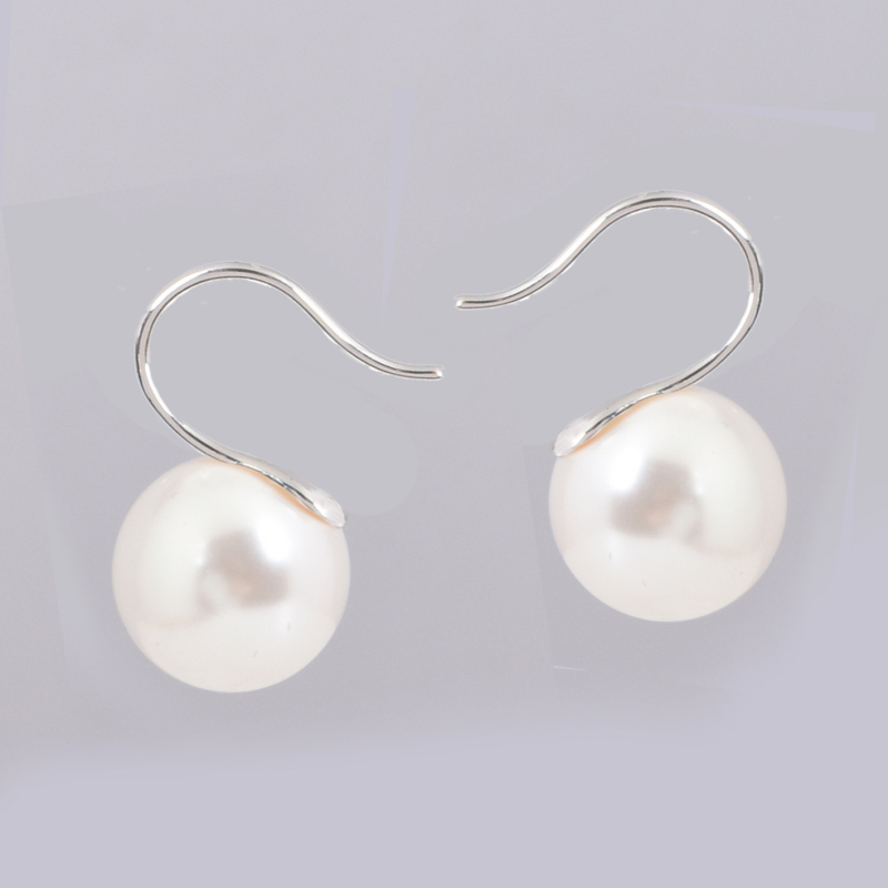 Перлени обици с кукичка за ухото, геометричен дизайн, материал: черупка, пролет 2025 колекция, дамски офис стил