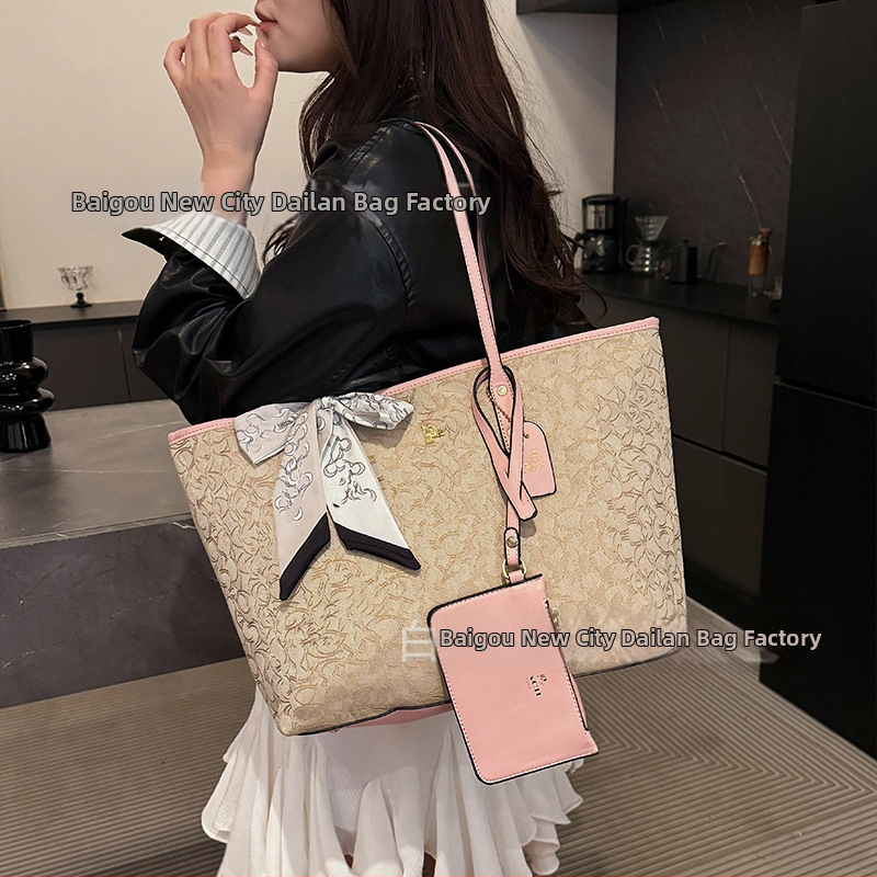 Ženska tote torba, street fashion, PU materijal, horizontalni kvadratni oblik, zatvaranje zipom