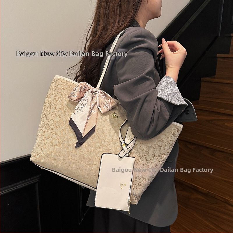 Ženska tote torba, street fashion, PU materijal, horizontalni kvadratni oblik, zatvaranje zipom