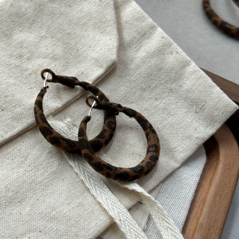 HLZ дамски кръгли обици с леопардов принт, есен 2025, модерен стил, материал: сплав, технология на обработка: инжекционно производство