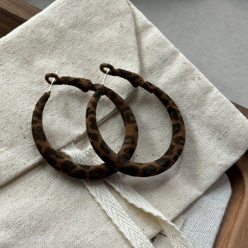 HLZ дамски кръгли обици с леопардов принт, есен 2025, модерен стил, материал: сплав, технология на обработка: инжекционно производство