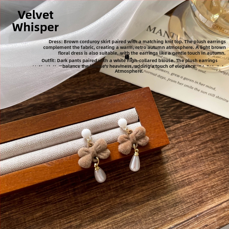 Naušnice od Bio porcelana, oblik mašnice, mješoviti materijali, keramički post, jesen 2025