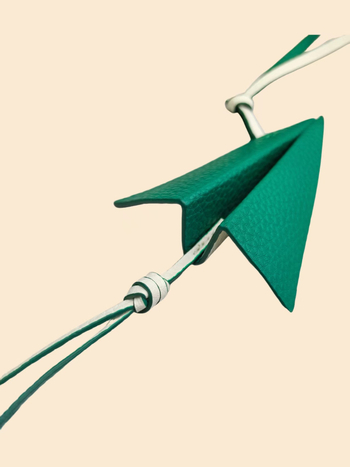 Kožni privjesak za torbu s motivom papirnatog zrakoplova – automobilni dodatak, višefunkcionalan, pleteni