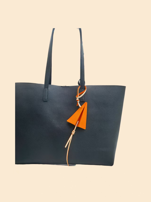 Kožni privjesak za torbu s motivom papirnatog zrakoplova – automobilni dodatak, višefunkcionalan, pleteni