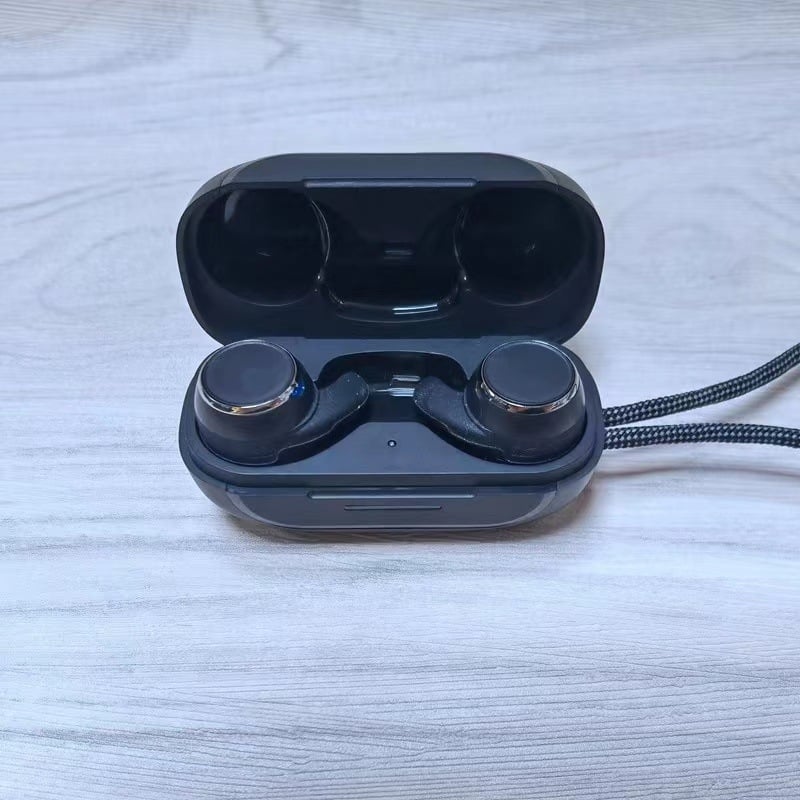 Cască Bluetooth in-ear (Bluetooth 5.0; rază de 10 m; stereo; autonomie până la 4 h)