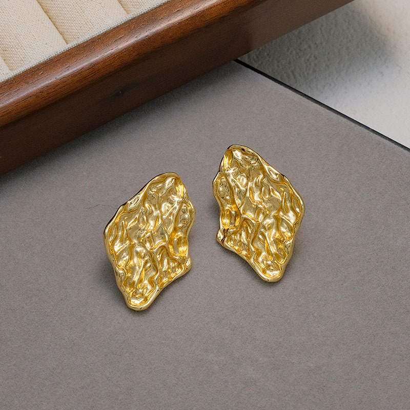 Naušnice od bakra, oblici vala i romba, galvanizirani premaz, lagani luksuzni stil za žene.