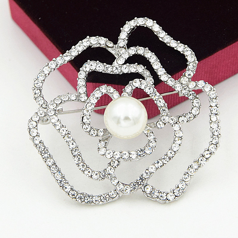 Брошка от сплав, унисекс стил, флорална украса, електроплакирана повърхност, идеална за подарък.