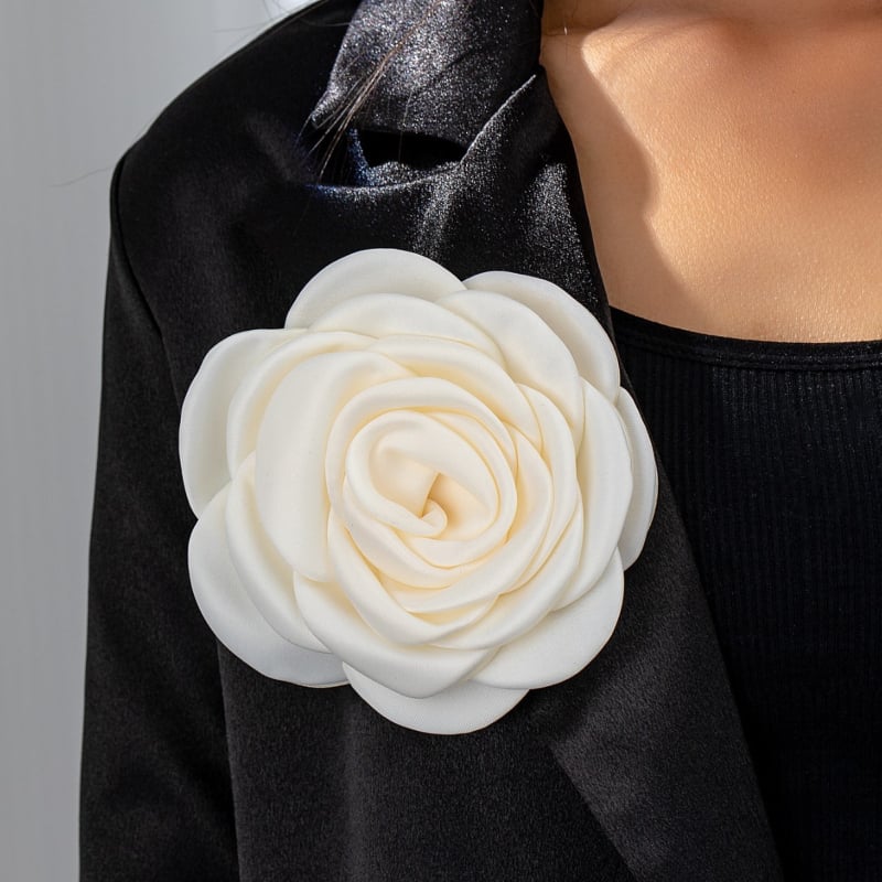 Virágkitűző kamélia, elegáns stílus, poliészter anyag, kézi készítés, testreszabható
