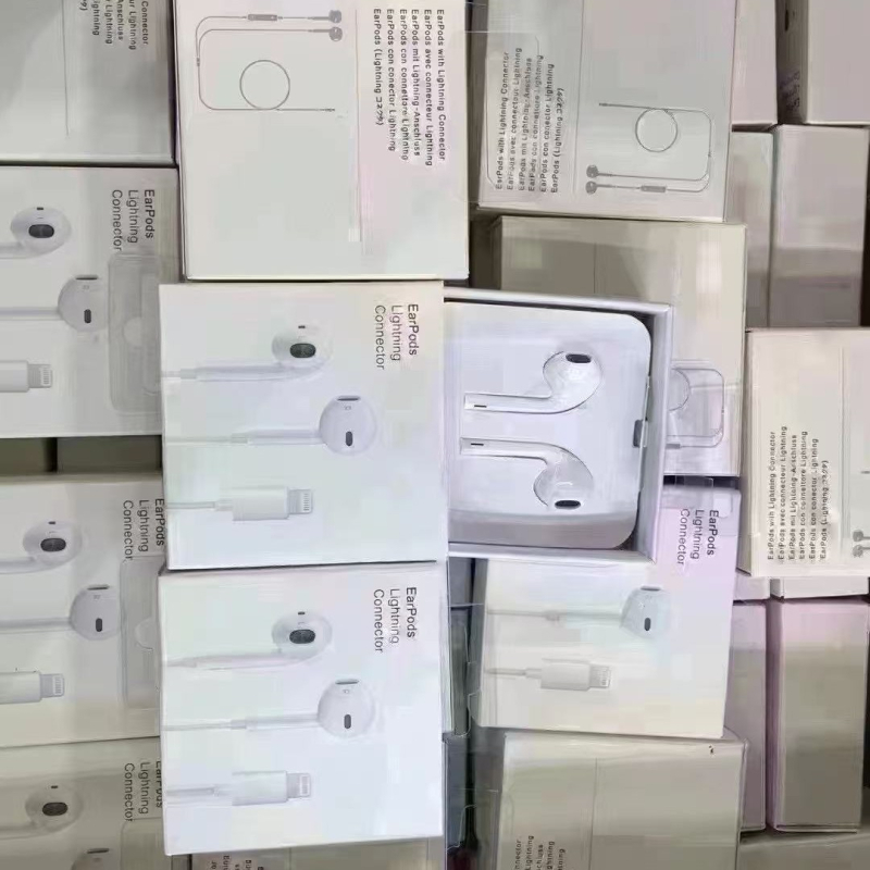 In-ear austiņas ar vadu savienojumu Lightning un USB-C (7. paaudze, dinamiskais draiveris, saderīgas ar iOS, 1,2 m kabelis)