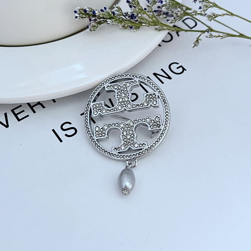 Fém korzásgyűrű medál gyöngyökkel és gyémánt-díszítésű kör alakú brokkal, elektroplattált felület, testreszabható, 2024 tavasz