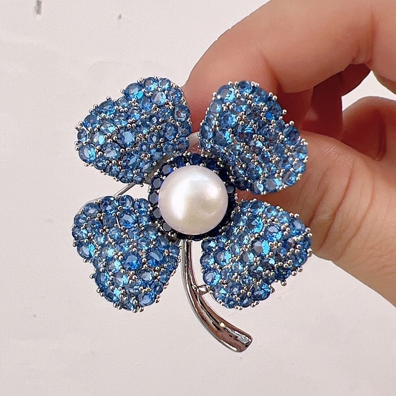 Corsage kitűző ötvözet anyaggal, természetes uniszex stílus, gyémántkezelés, ametiszt kristály