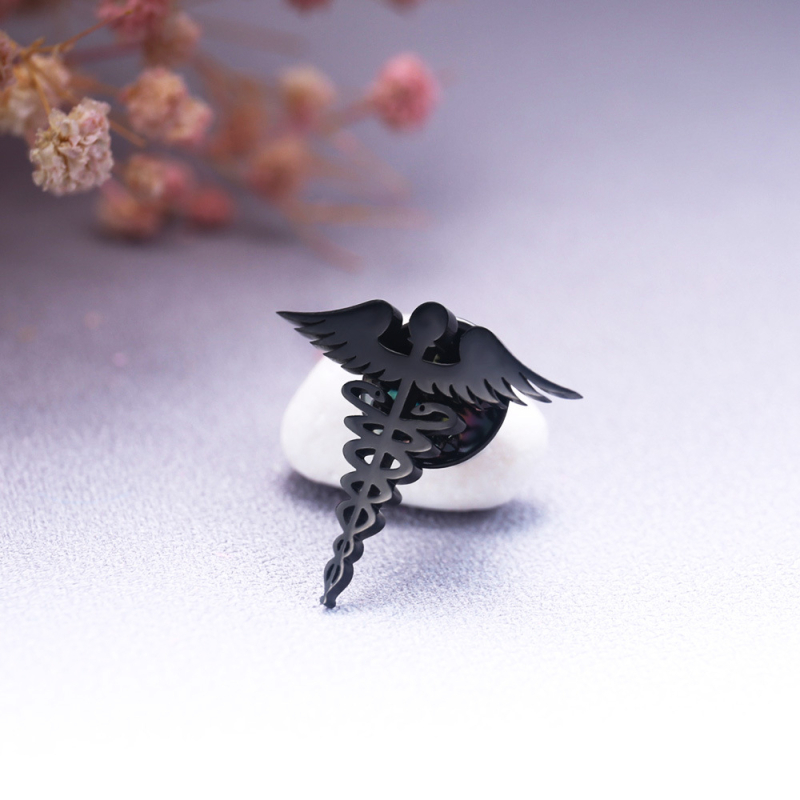 Rozsdamentes acélból készült kitűző, dupla kígyó motívum, elektroplakolás, uniszex, személyes stílus