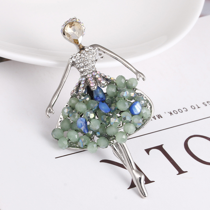 Broš od legure, cvjetni oblik, elektroplatirani premaz, vintage umjetnički stil, za žene