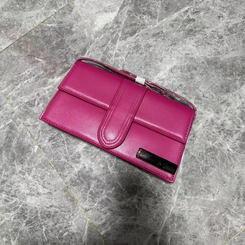 Ženska PU torbica za rame, mala kvadratna crossbody torba s kapkom zatvaranja i džepom za telefon, proljeće 2024