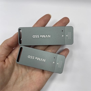 M.2 NVMe NGFF към Type-C SSD корпус, съвместим с размери 2230/2242, 10Gbps USB-C, директно вмъкване