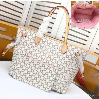 PVC Tote női táska, elegáns érett női stílus, 2024 tavasz, ideális szabadidős utazásokhoz