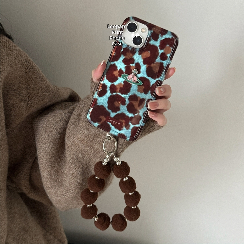 Aizsargājošā lieta iPhone 16 Pro Max ar cietu korpusu, reljefa dizains, kritiena aizsardzība, Ins stils, ar rokas siksnu un pūkaino bumbiņu