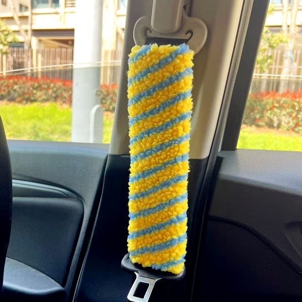 Nadlak ramena sigurnosnog pojasa automobila s Minion Tim Bear, slatka auto dekoracija za parove, Shuai hao, 0,3 kg