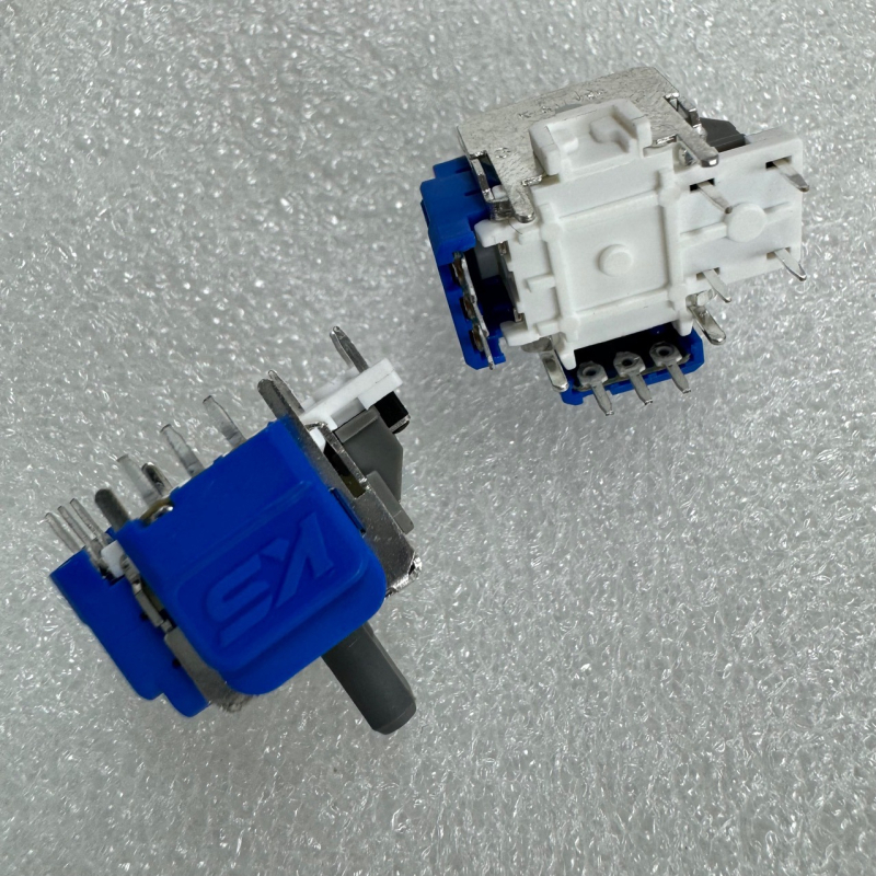 TMR magnētiskais pretestības džojstiks PS5/PS4/Switch Pro/Xbox One – atgriezeniskā saite