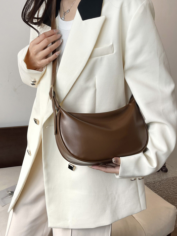 PU dumpling torba, crossbody s jednim remenom, zatvarač, poliester podstava, ulični stil