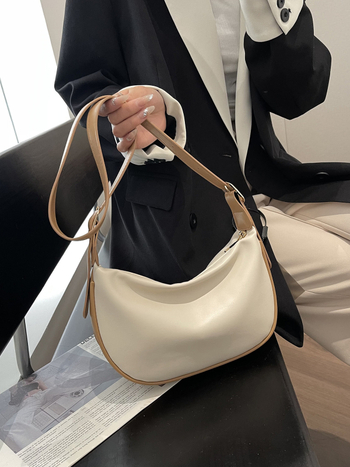PU dumpling torba, crossbody s jednim remenom, zatvarač, poliester podstava, ulični stil