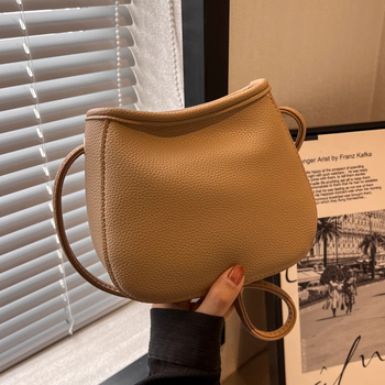 PU mala kvadratna crossbody torba sa zipom, džep za telefon, poliester podstava, gradski stil, proljeće 2025